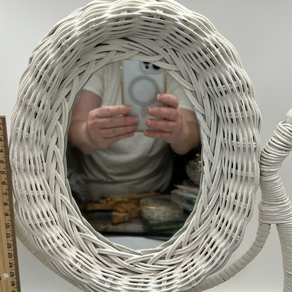 Vintage White Wicker-Wood Oval Swivel Mirror Tabletop Vanity with Basket - Picture 4 of 13